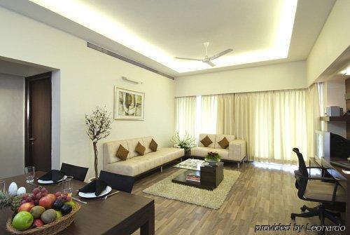 Apartment Seasons An