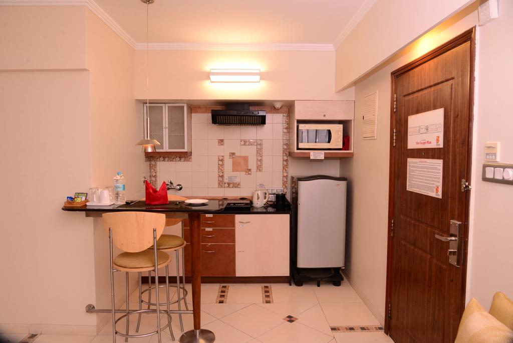 Apartment Seasons An Pune