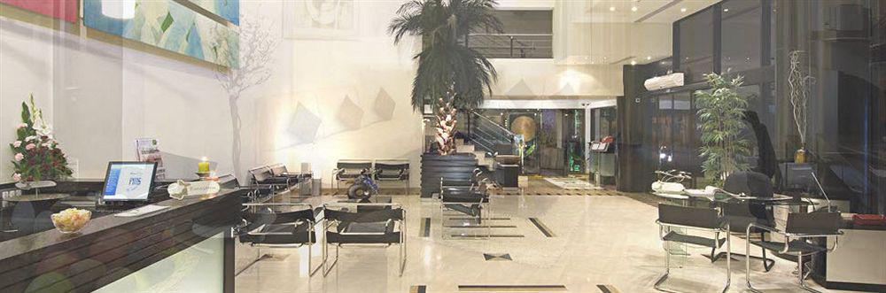 Apartment Seasons An Pune